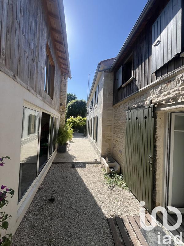 Maison - 167 m² - 10 pièces