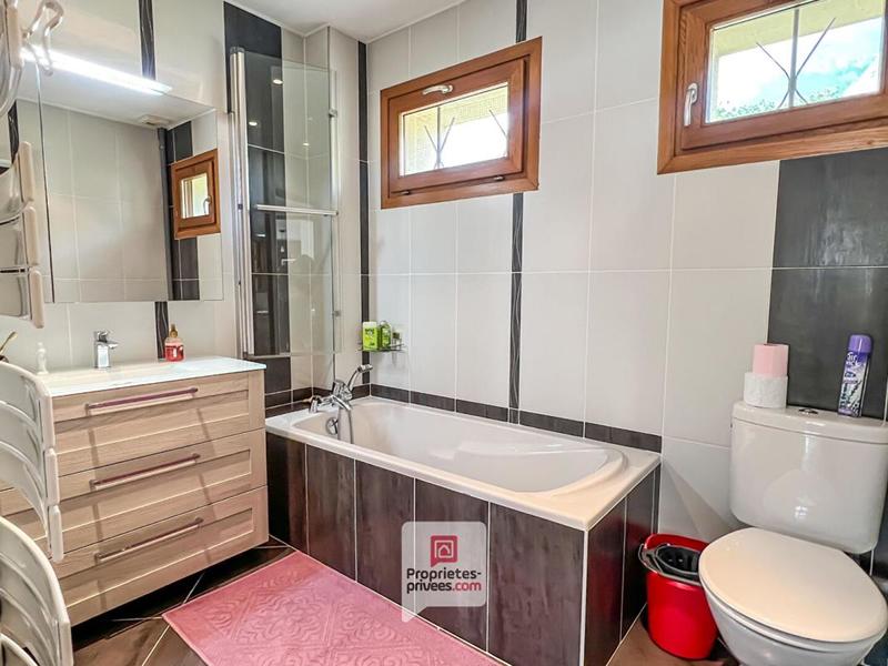 Maison - 122 m² - 5 pièces