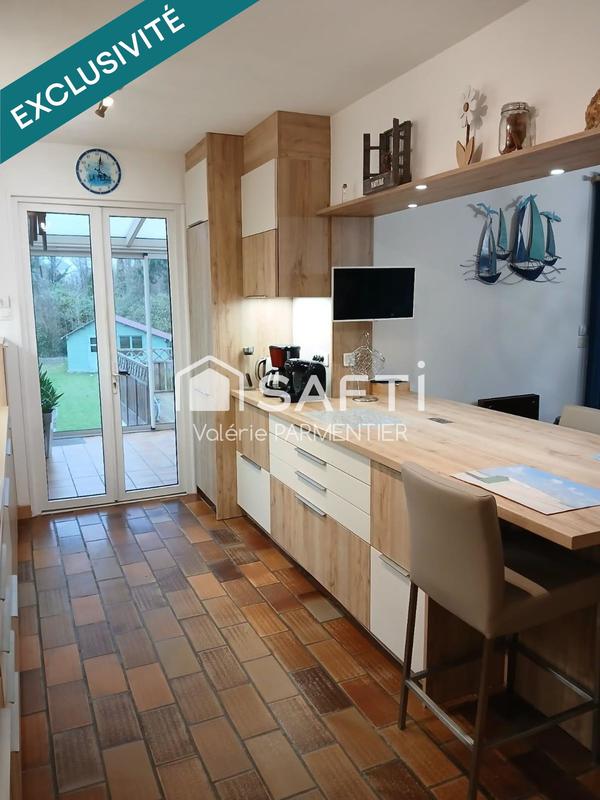 Maison - 181 m² - 6 pièces