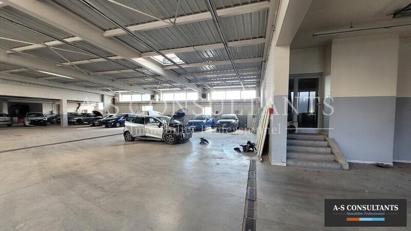 Local d'activité / Entrepôt - 1 200 m²