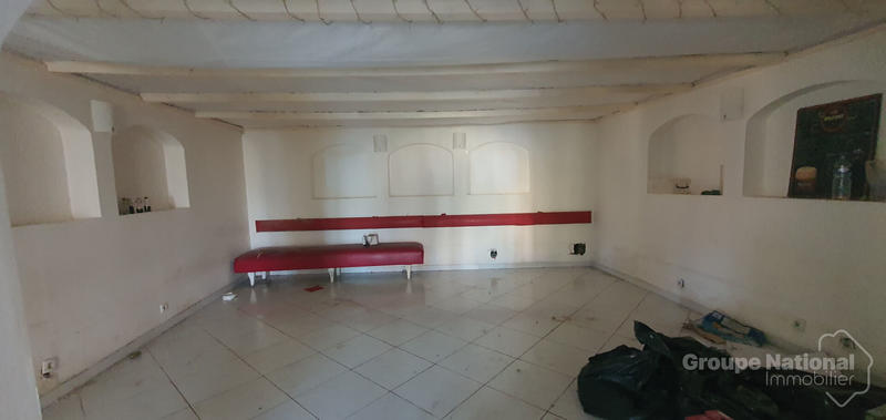 Local commercial - 130 m² - 4 pièces