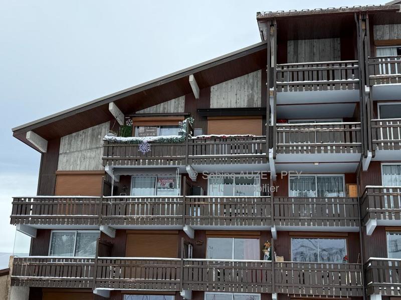 Studio - 30 m² - 1 pièce