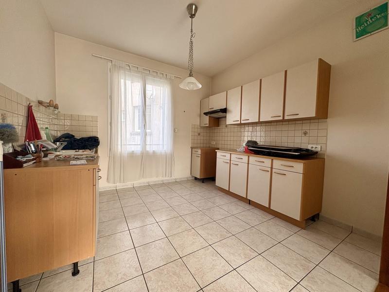 Maison traditionnelle - 150 m² - 6 pièces