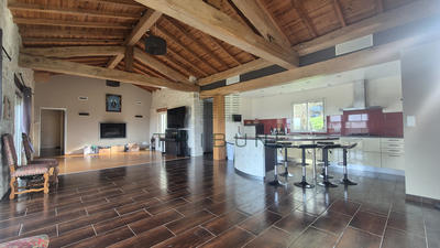 Maison - 125 m² - 4 pièces