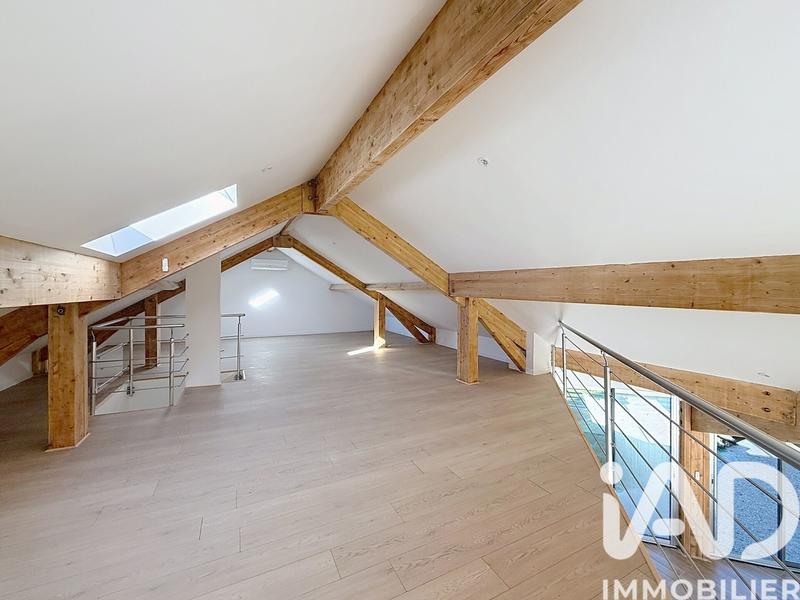Maison - 191 m² - 5 pièces