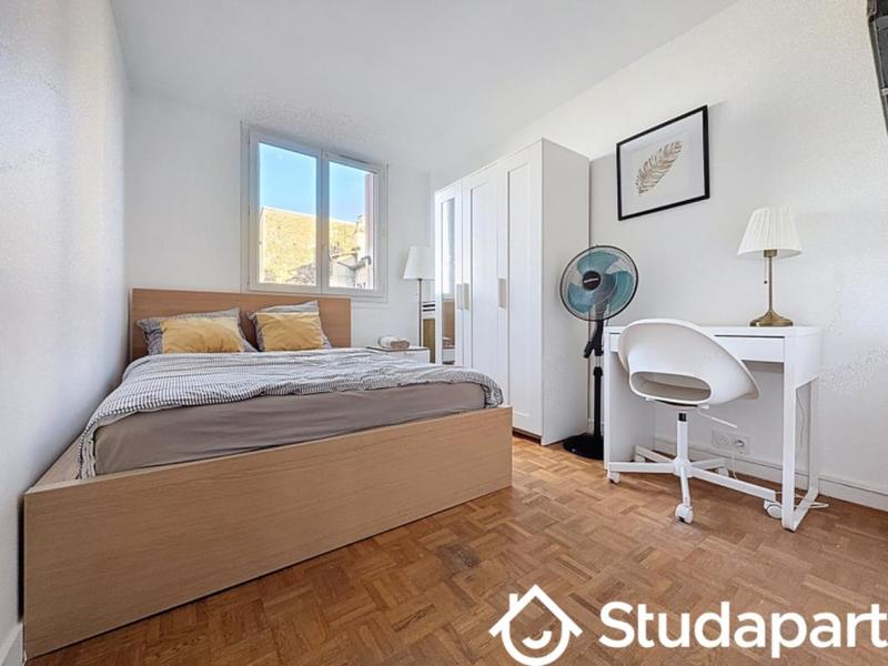 Chambre - 10 m² - 1 pièce