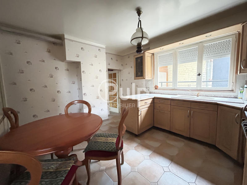 Maison - 80 m² - 5 pièces