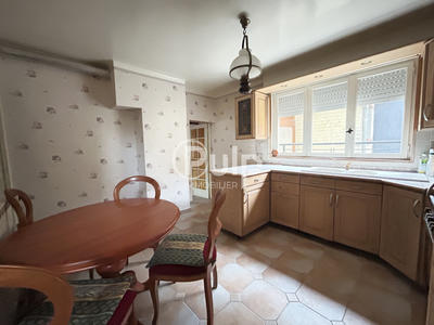 Maison - 80 m² - 5 pièces