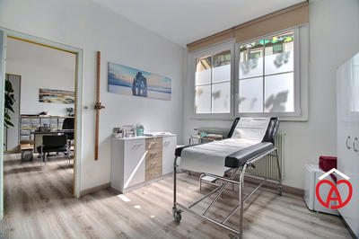 Local d'activités - 89 m² - 5 pièces