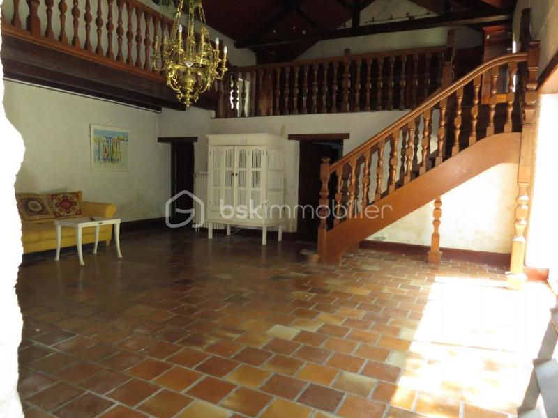 Longère - 232 m² - 6 pièces