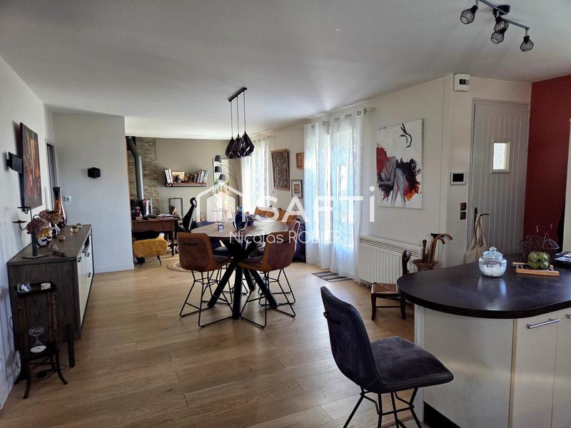 Maison - 177 m² - 6 pièces
