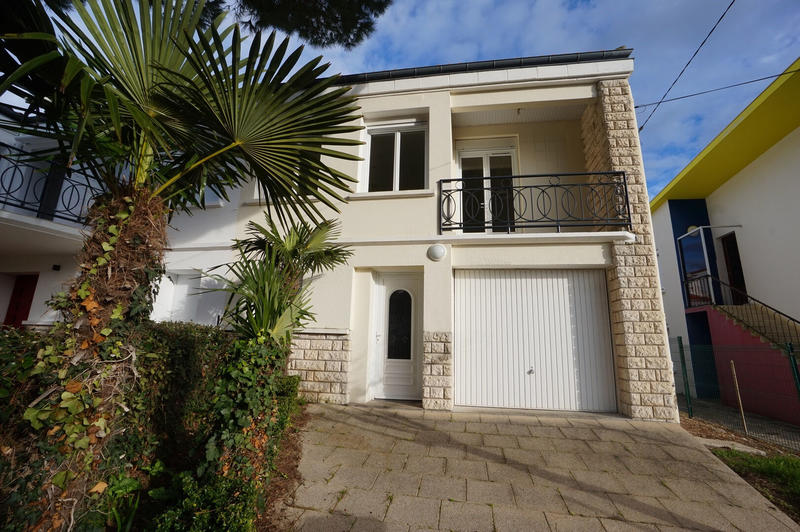 Maison - 85 m² - 4 pièces