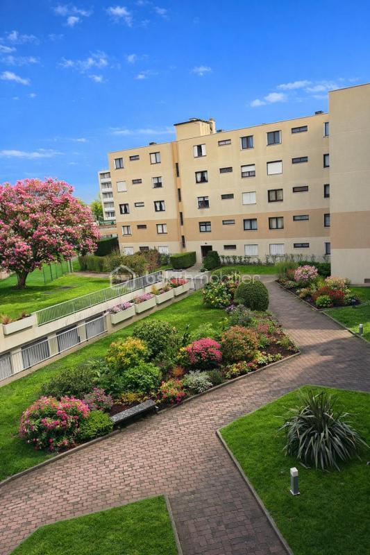 Appartement - 77 m² - 5 pièces