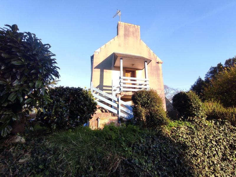 Maison - 300 m² - 10 pièces