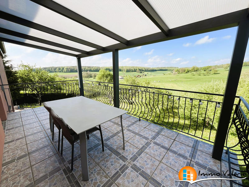 Villa - 280 m² - 10 pièces