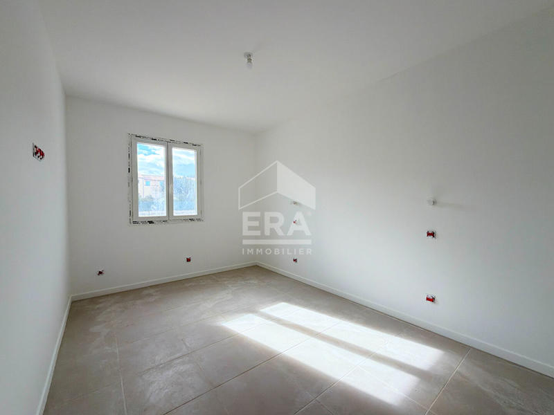 Maison - 99 m² - 4 pièces