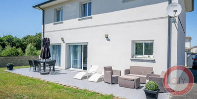 Maison contemporaine - 144 m² - 6 pièces