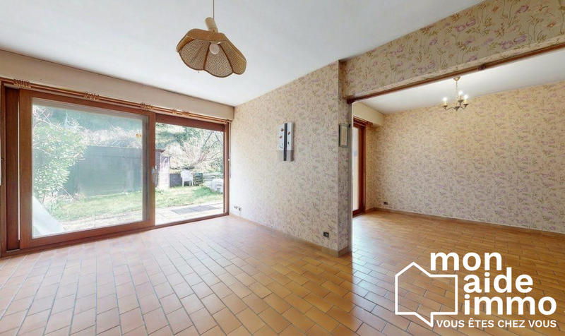 Maison - 90 m² - 5 pièces