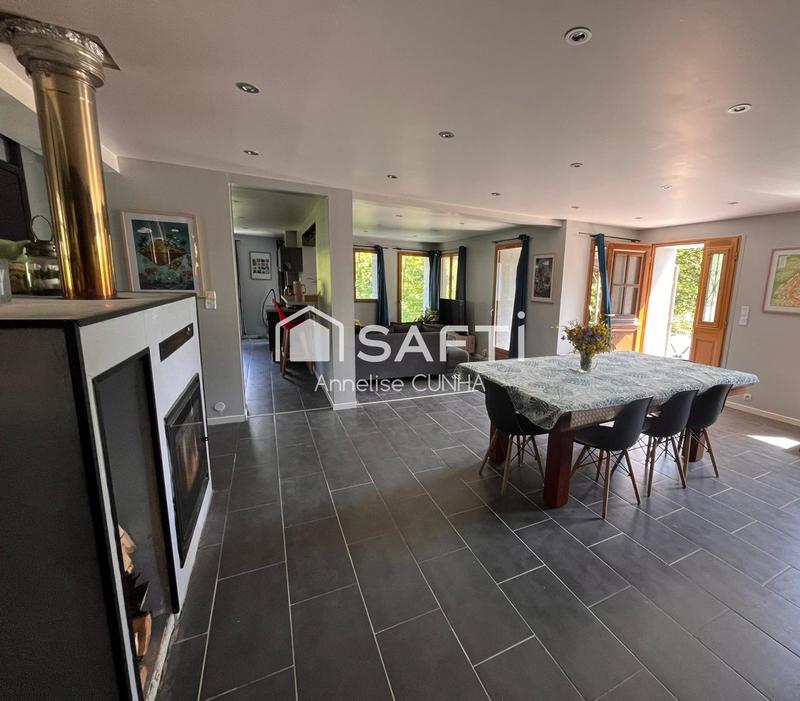 Maison - 157 m² - 6 pièces