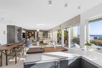 Appartement - 150 m² - 4 pièces