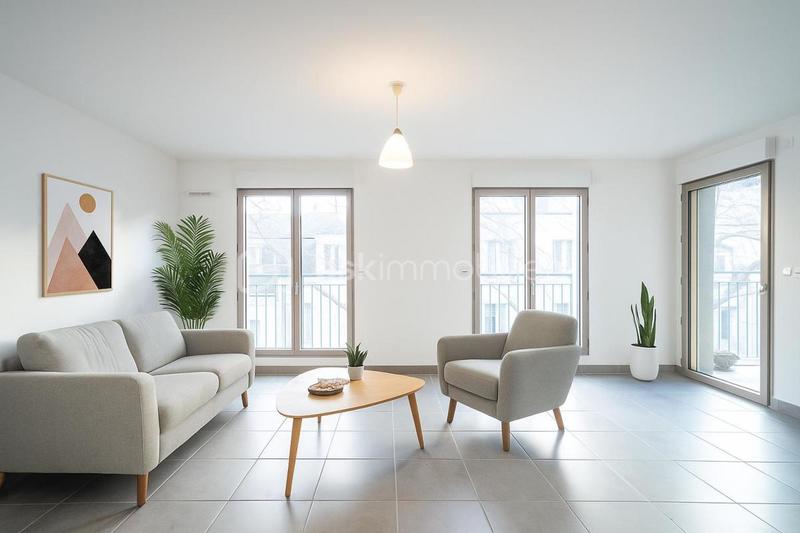 Appartement - 96 m² - 4 pièces