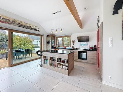 Maison - 172 m² - 8 pièces