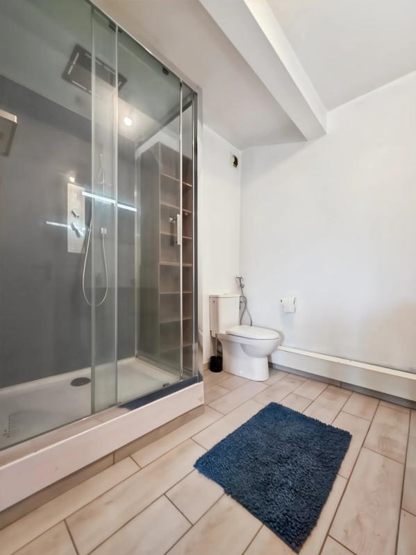 Appartement - 99 m² - 4 pièces