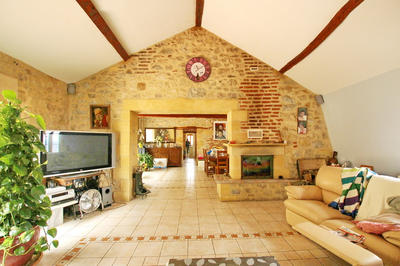 Maison - 228 m² - 6 pièces