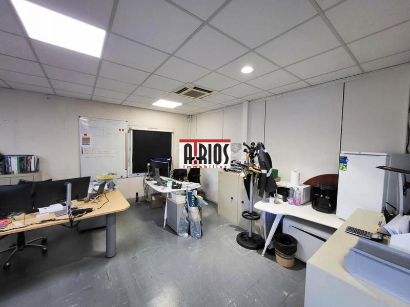 Local d'activité / Entrepôt - 780 m²
