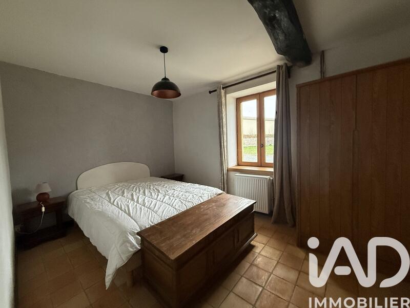 Maison - 250 m² - 7 pièces