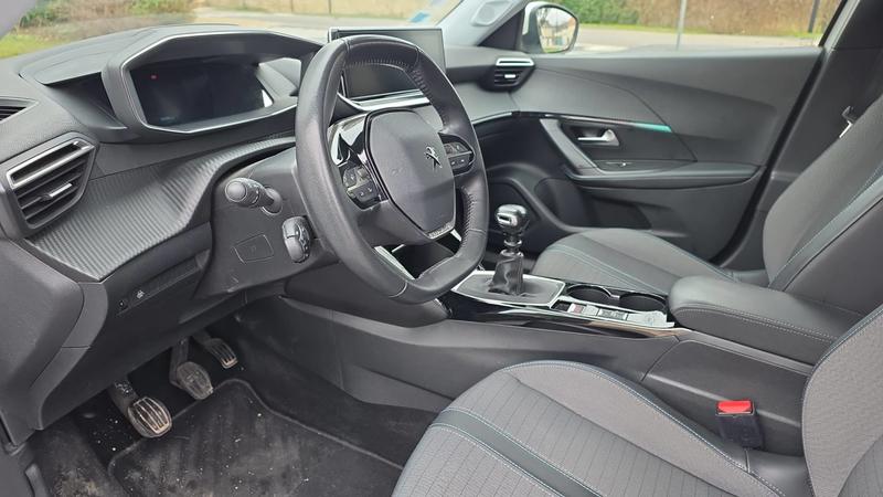 Peugeot 2008 II 1.5 BlueHDi 110 Allure Business