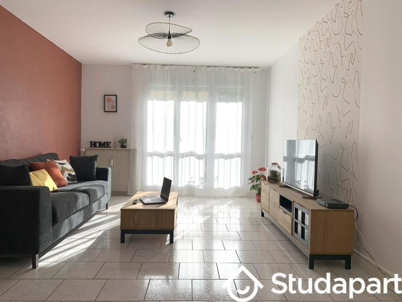 Chambre - 12 m² - 1 pièce