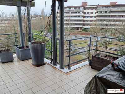 Appartement - 142 m² - 5 pièces