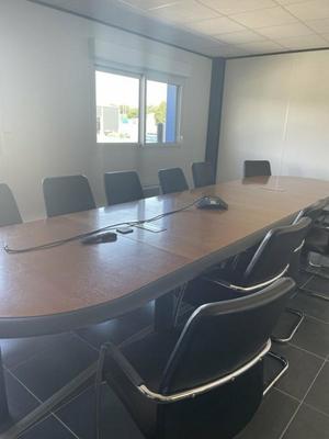 Local d'activité / Entrepôt - 590 m²