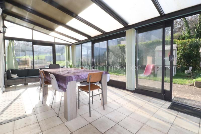 Maison traditionnelle - 175 m² - 8 pièces