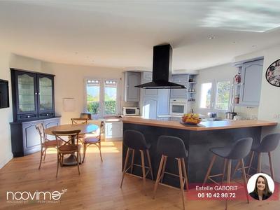 Maison - 150 m² - 8 pièces