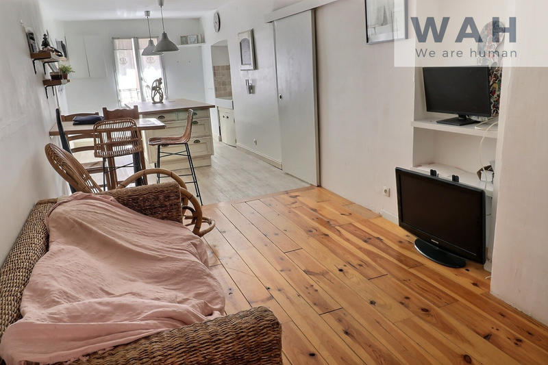 Maison - 239 m² - 6 pièces