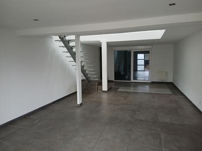 Maison - 270 m² - 5 pièces