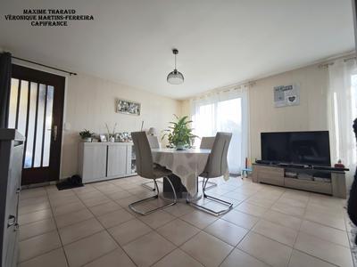 Maison - 90 m² - 3 pièces