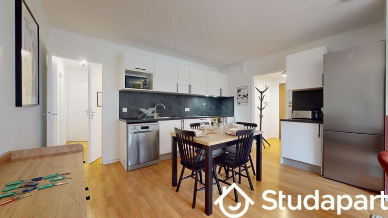 Chambre - 11 m² - 1 pièce