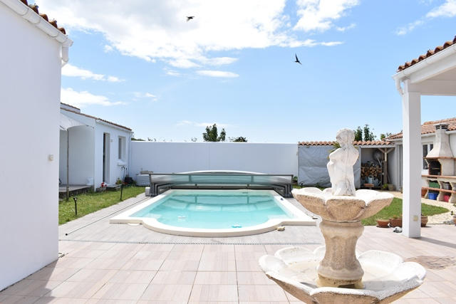 Maison - 180 m² - 5 pièces