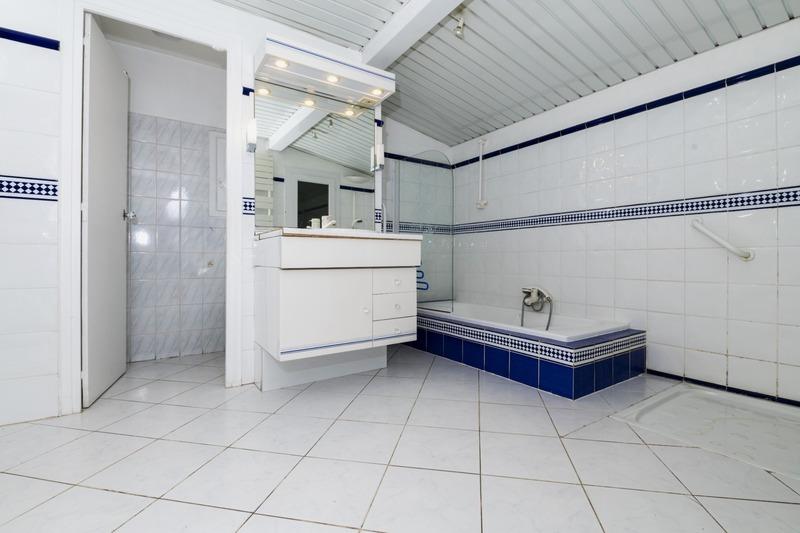 Maison - 98 m² - 4 pièces