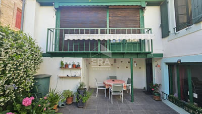 Maison - 152 m² - 7 pièces