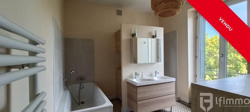 Maison bourgeoise - 217 m² - 8 pièces