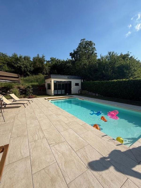 Maison - 180 m² - 8 pièces