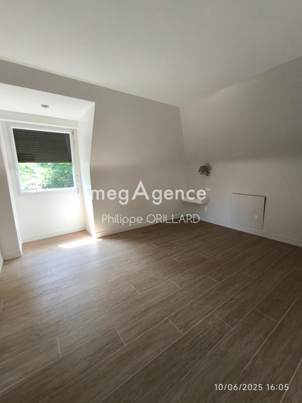 Maison - 208 m² - 8 pièces
