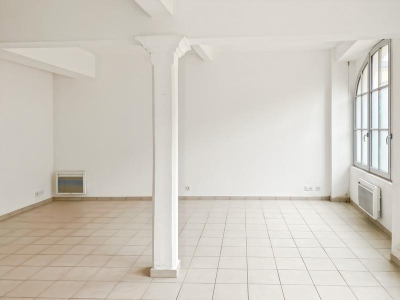 Maison de village - 380 m² - 15 pièces