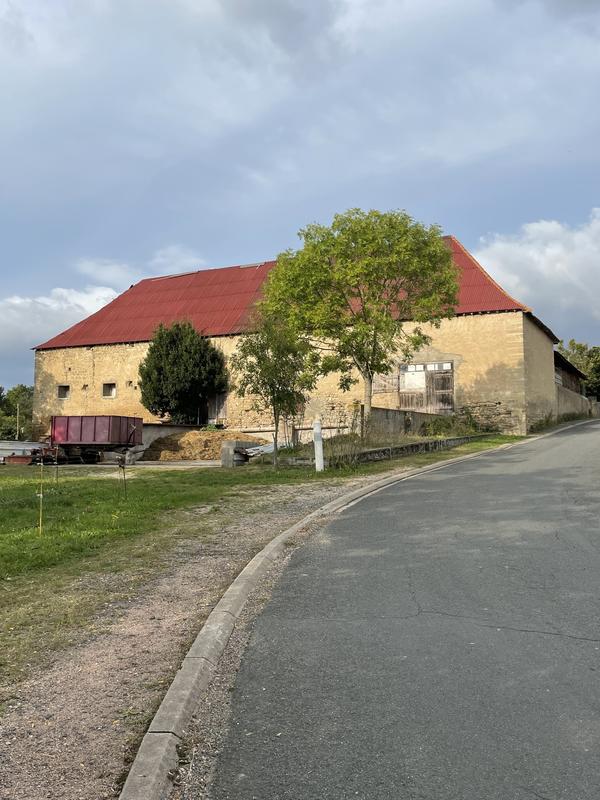 Maison - 870 m² - 3 pièces