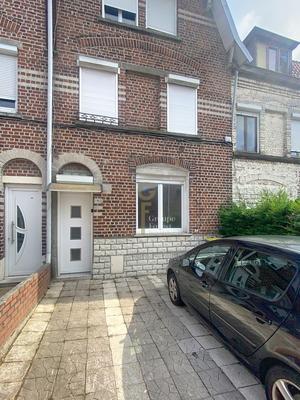 Maison - 115 m² - 8 pièces