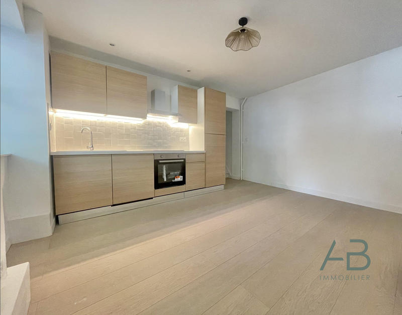 Appartement - 57 m² - 3 pièces